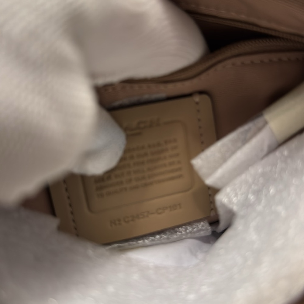 Coach Off-White Shoulder Bag - Picture 4 of 4